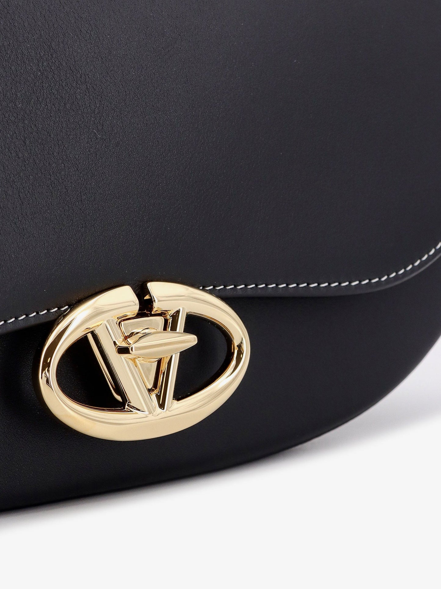 Leather shoulder bag with VLogo signature detail