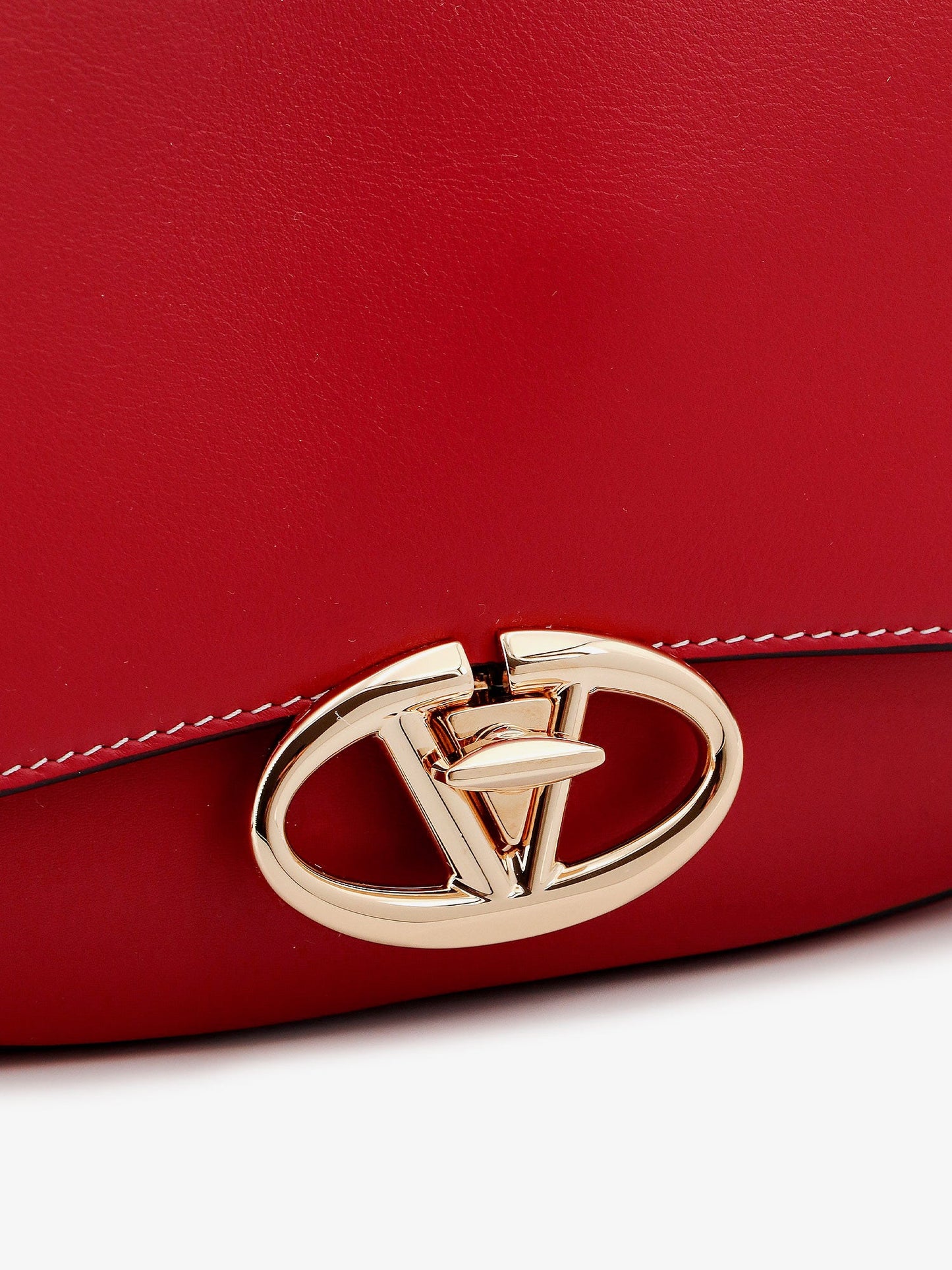 Leather shoulder bag with VLogo signature detail
