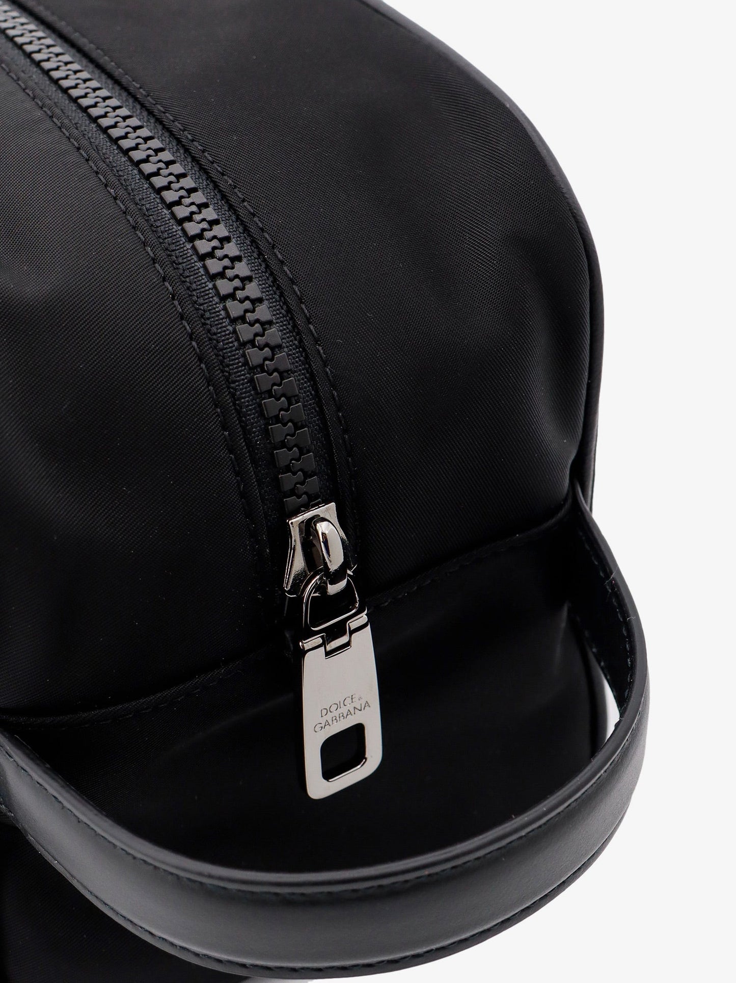 Nécessaire in nylon con logo frontale