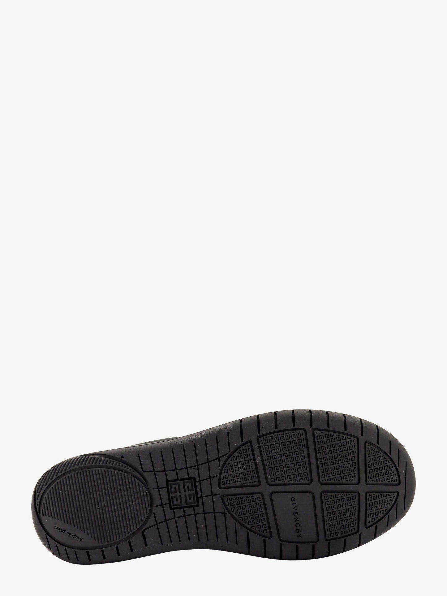 Nabuk and synthetic fiber sneakers