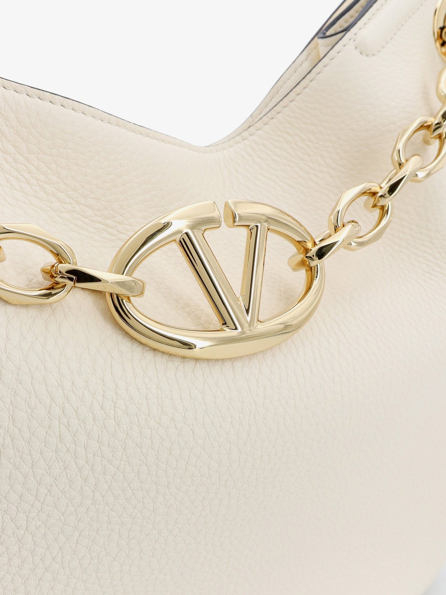 Leather shoulder bag with VLogo signature detail