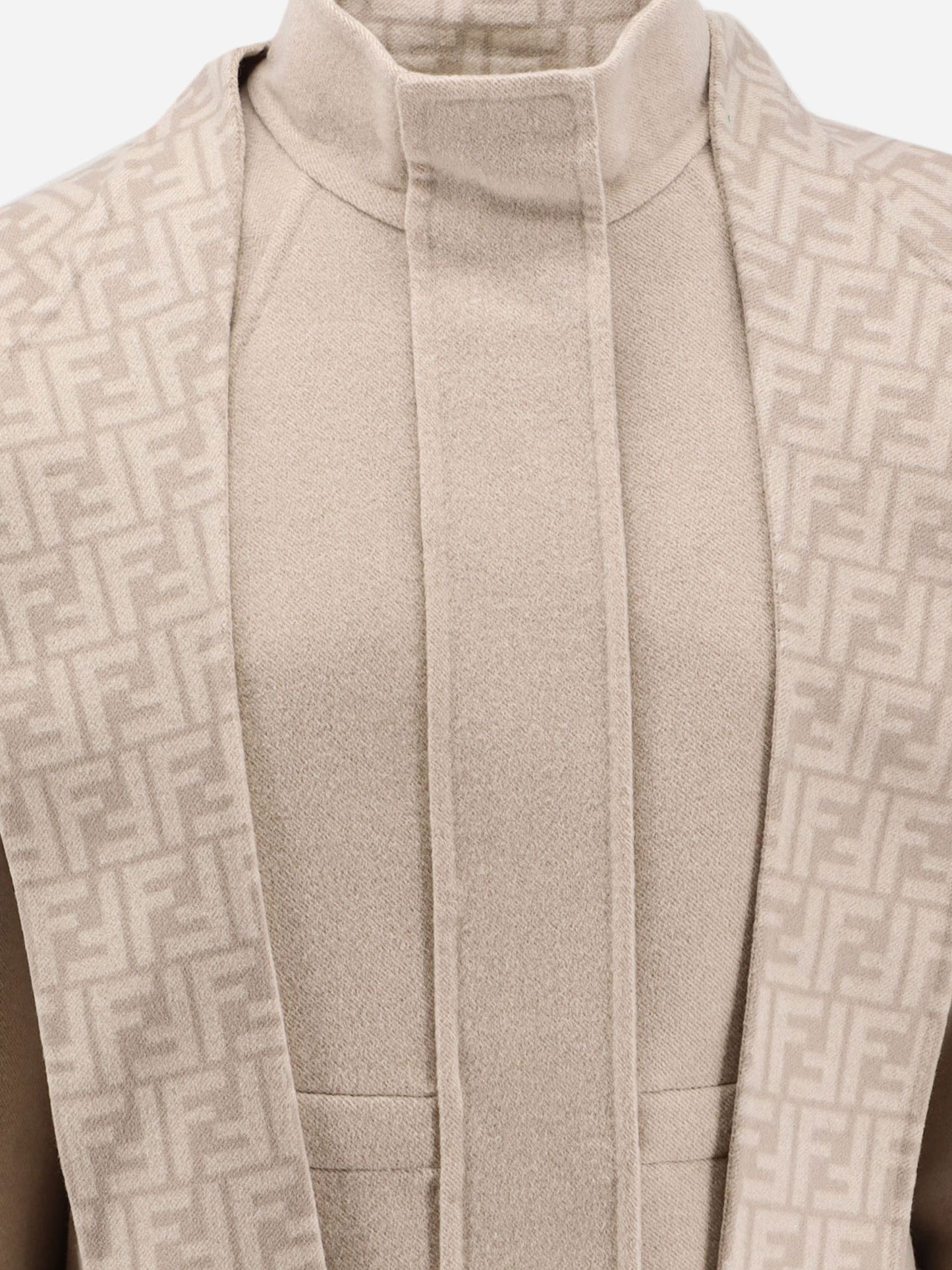Cappotto in lana vergine
