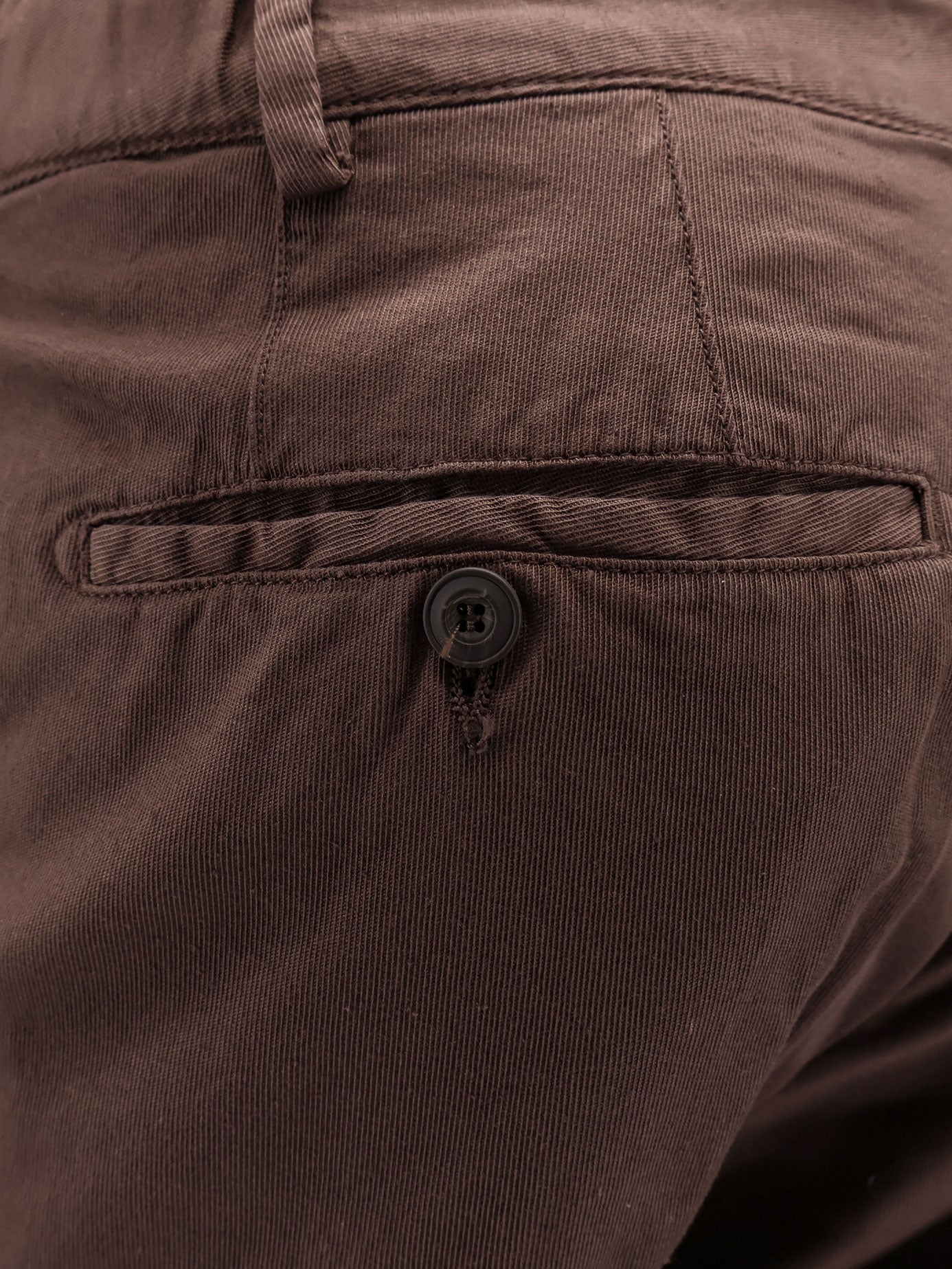 Pantaloni in cotone e lino