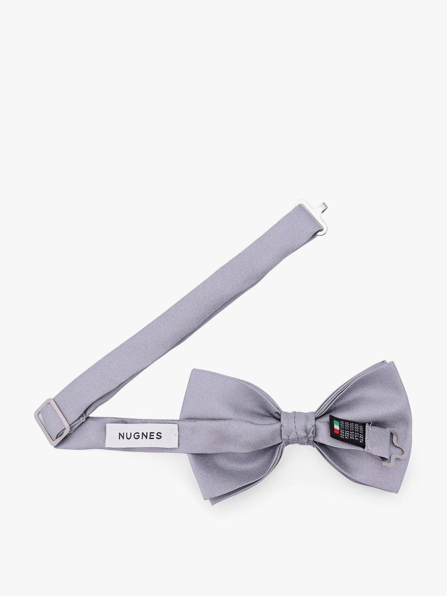 Silk bowtie