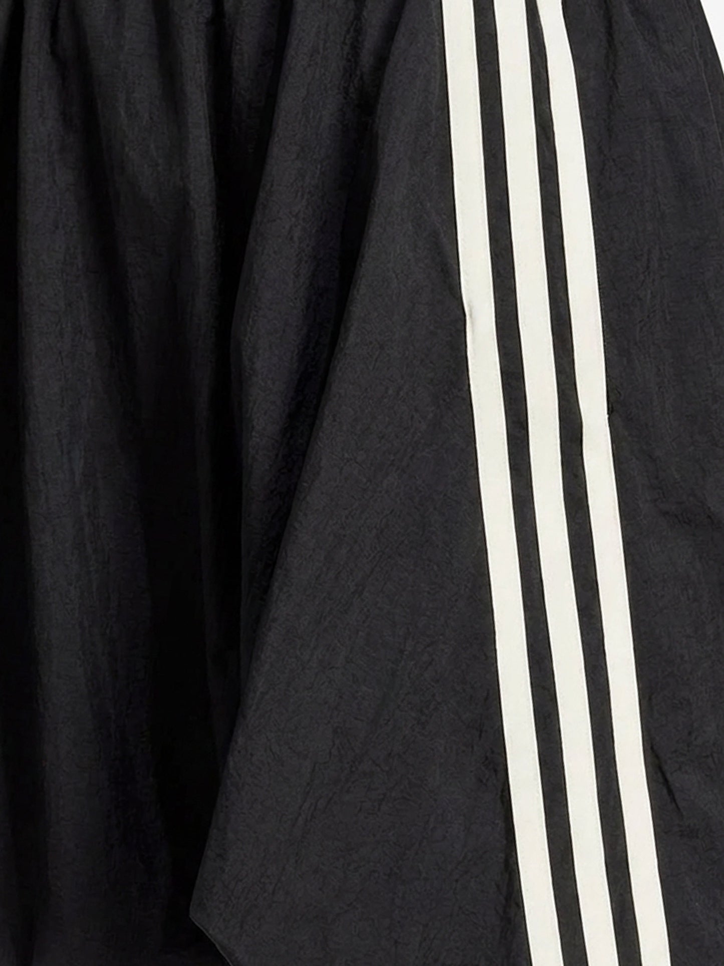 Nylon skirt with ionic logo bands