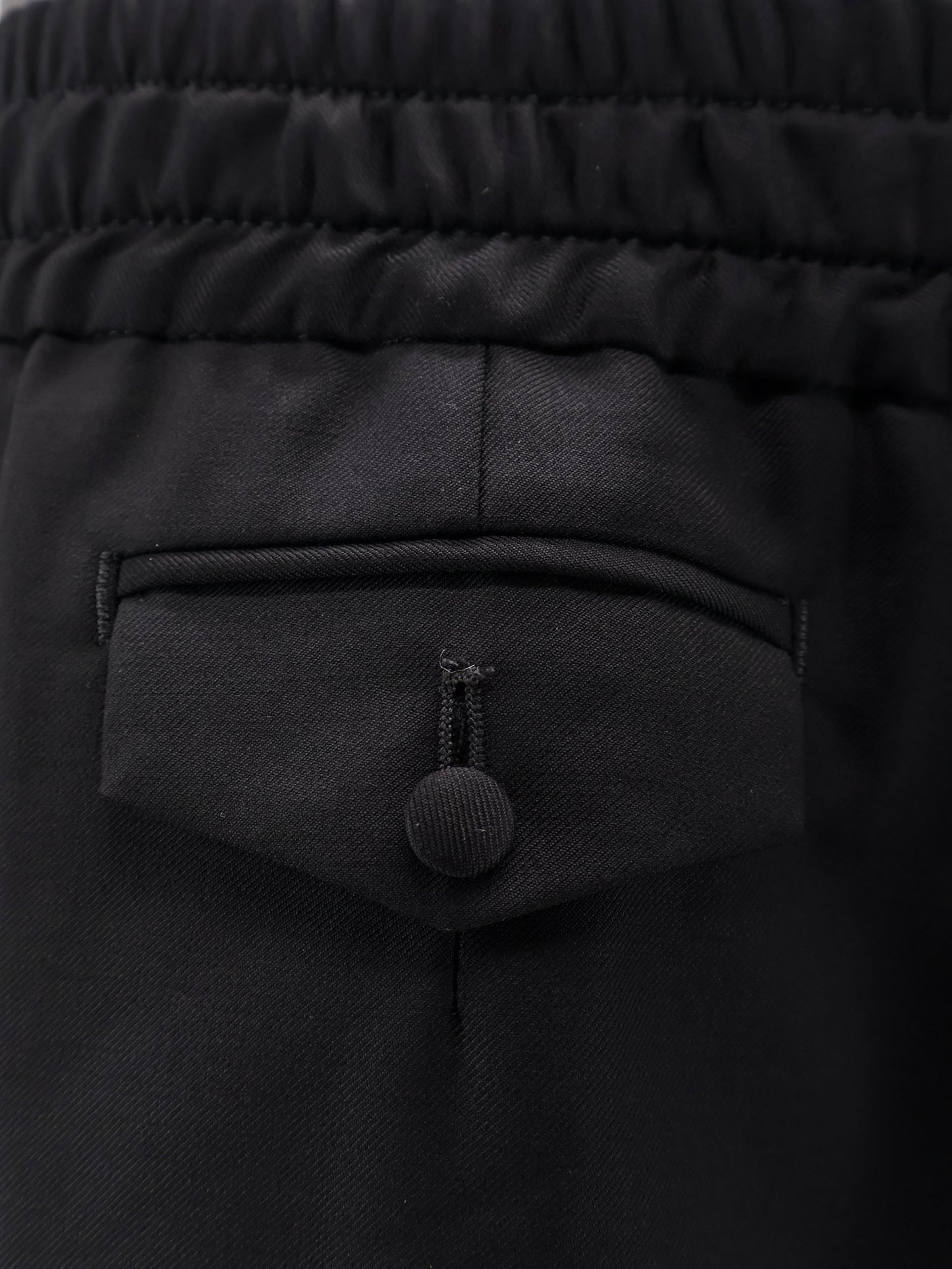 Pantaloni in lana vergine