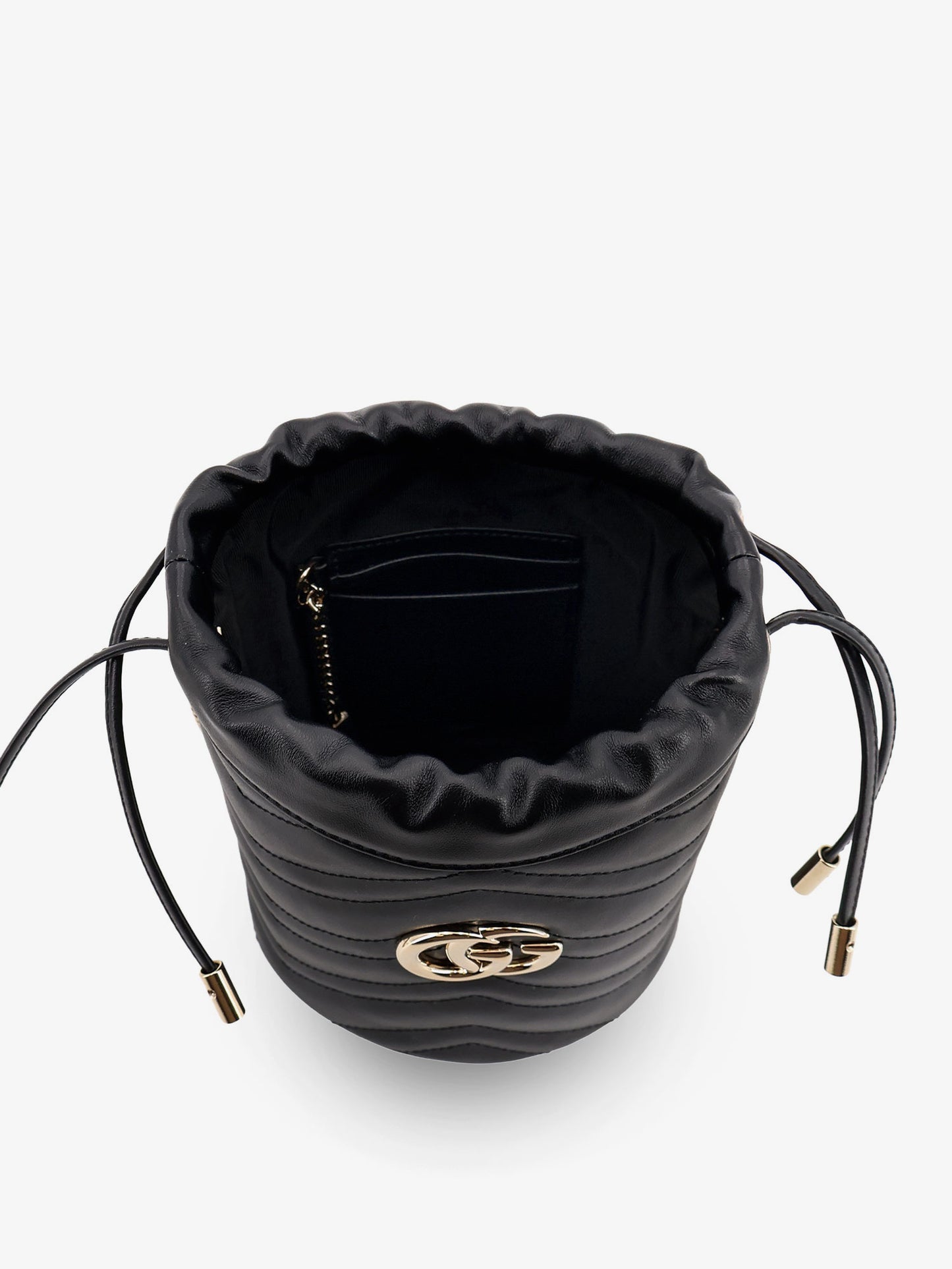 GG Marmont matelassé leather bucket bag