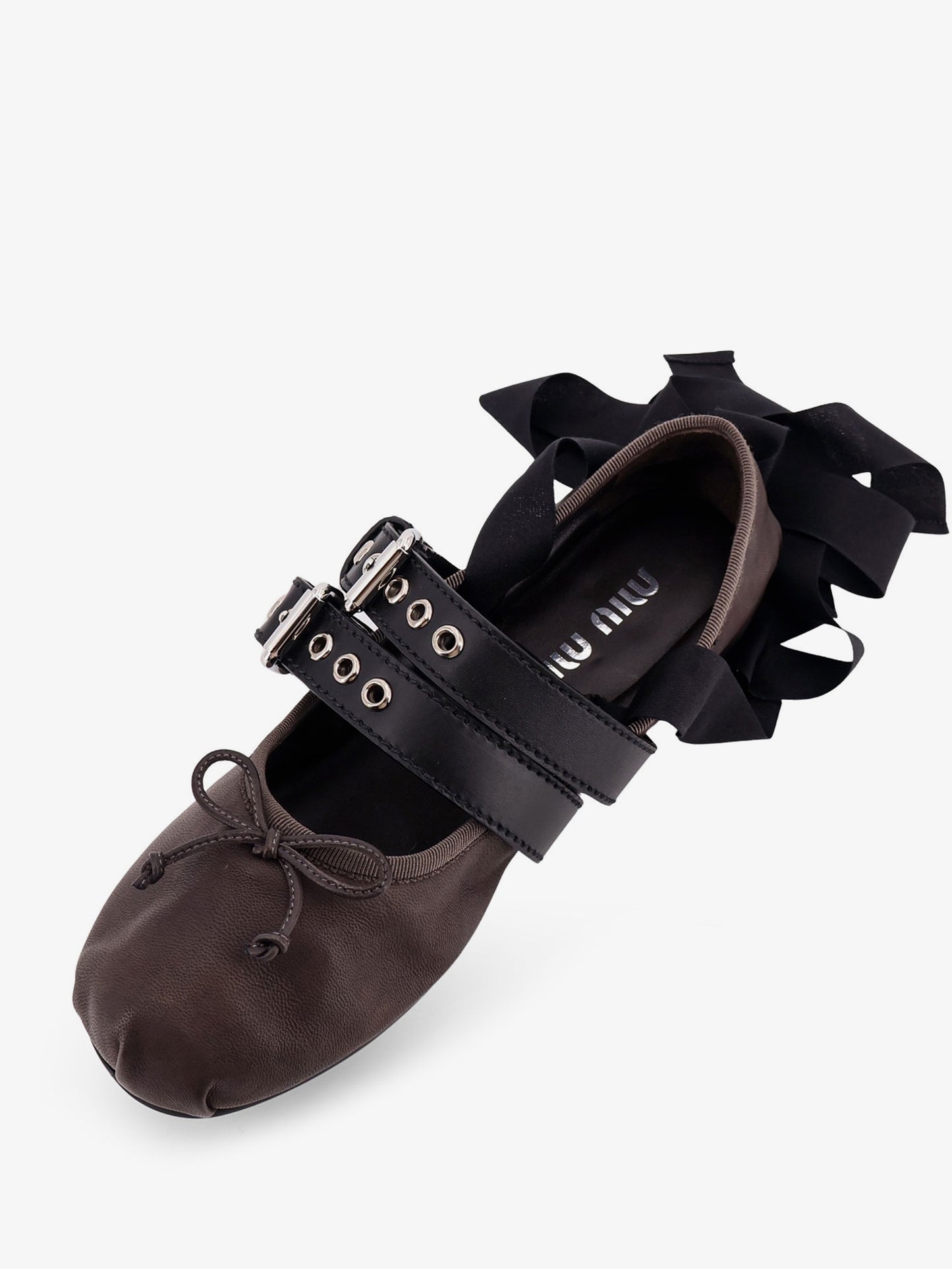 Leather ballerinas