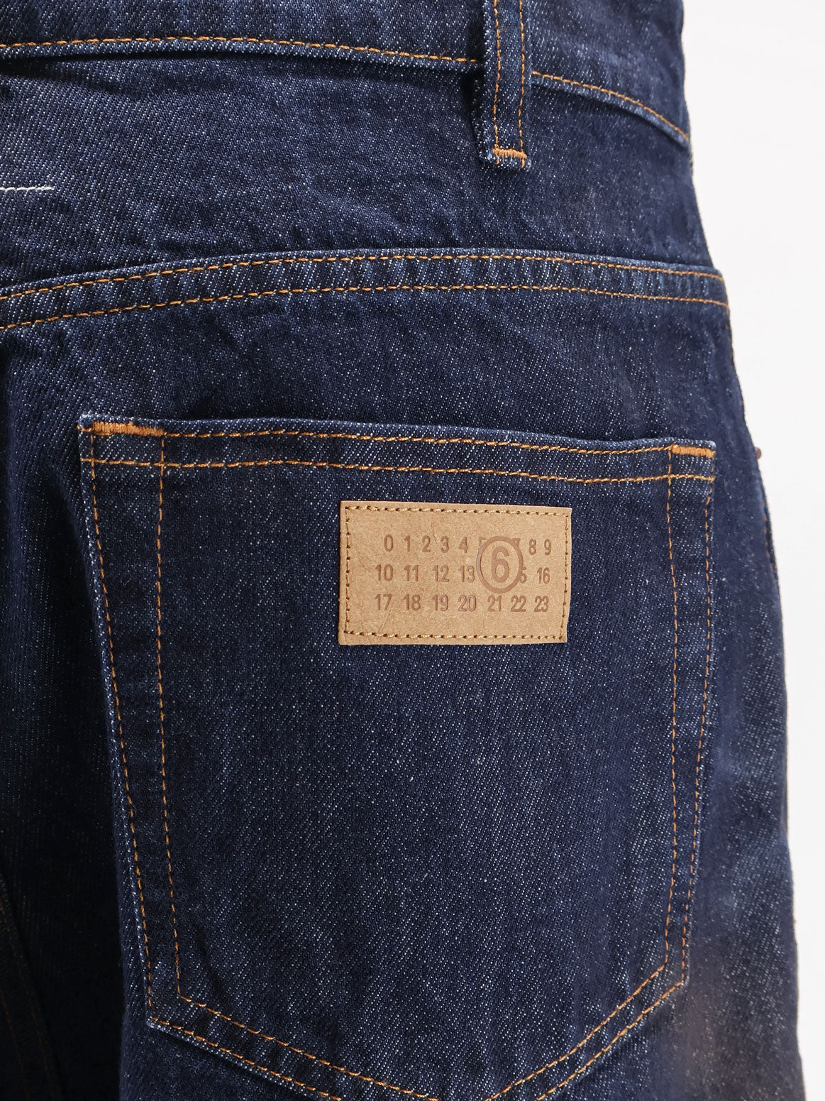 Jeans with Numeric Signature tag