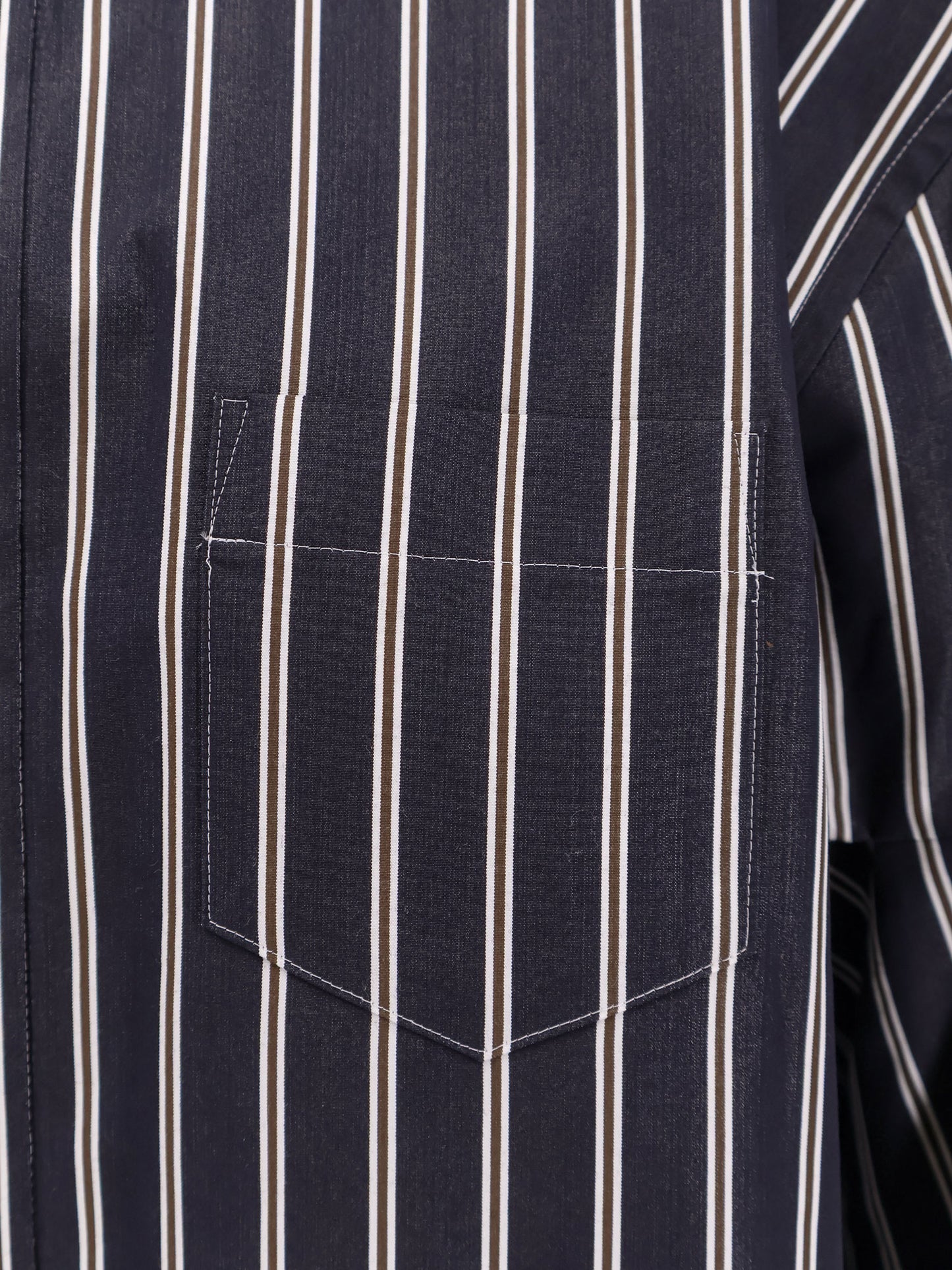 Oversize striped shirt