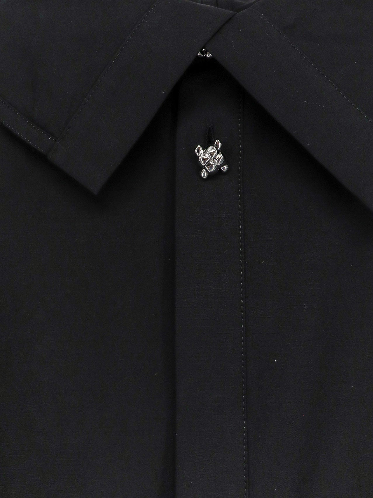 Compact cotton canvas shirt with Square Knot buttons