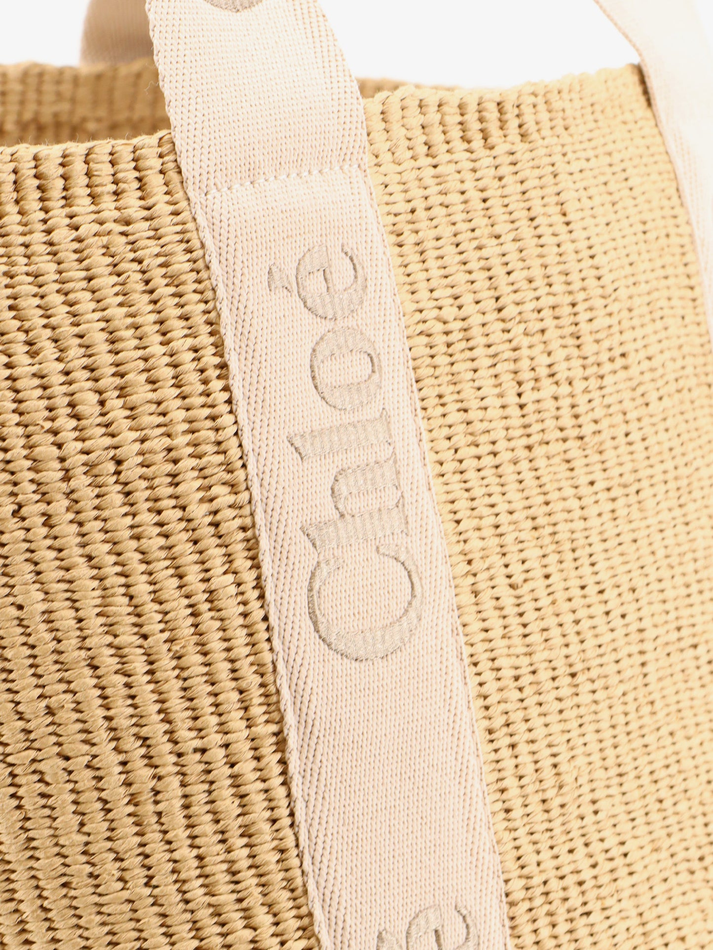 Woody raffia shoulder bag