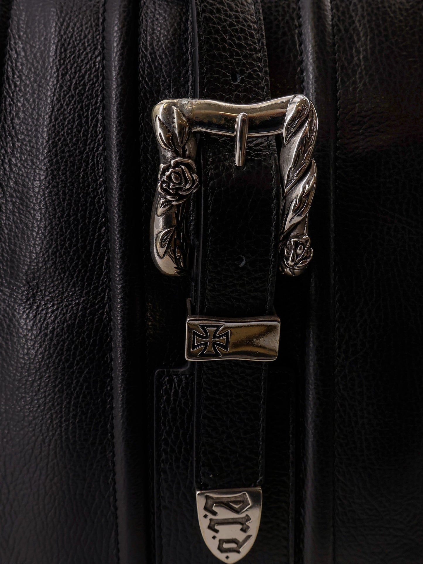 Belt Strap Weekender leather travel bag