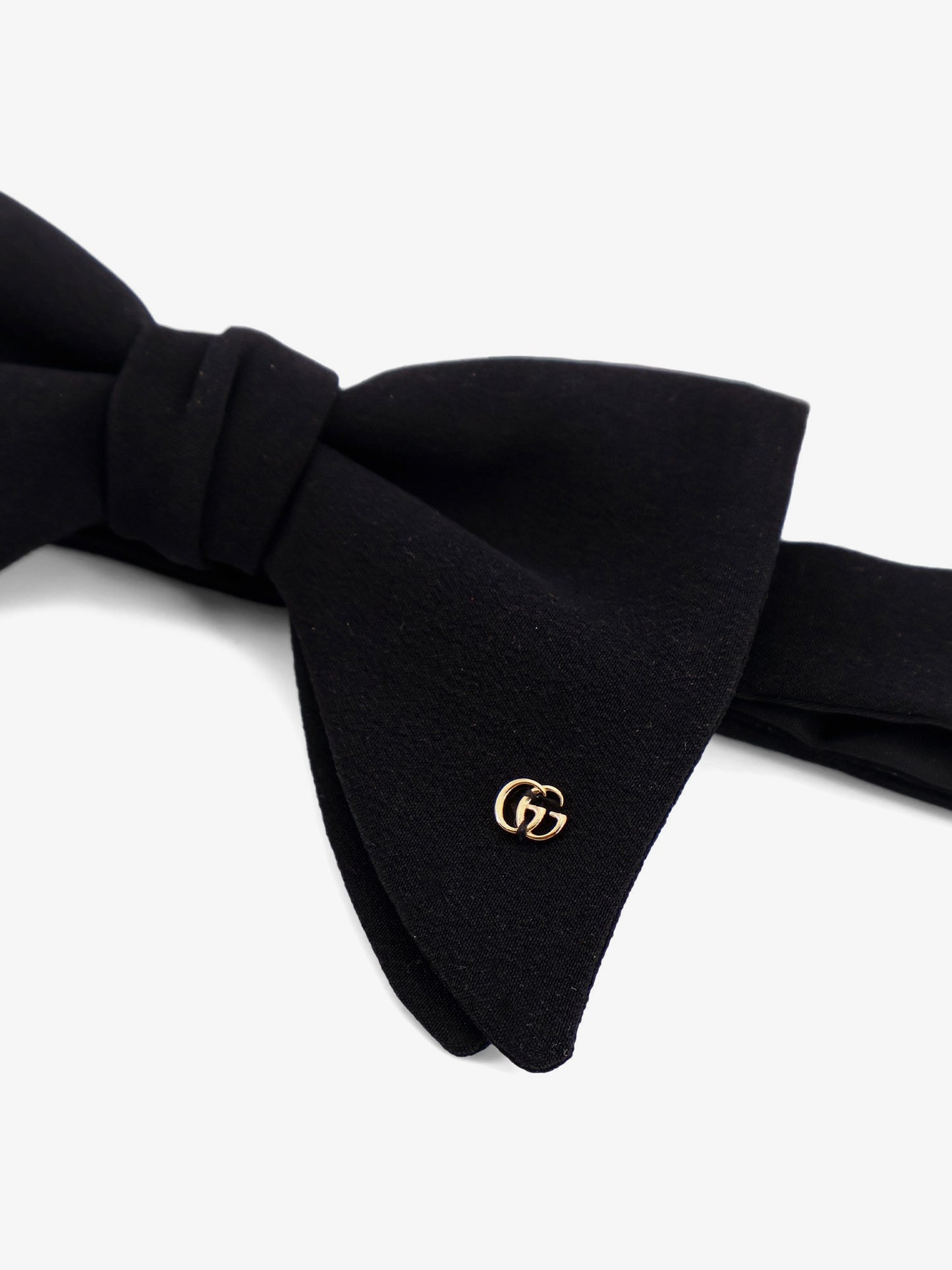 Silk bow tie