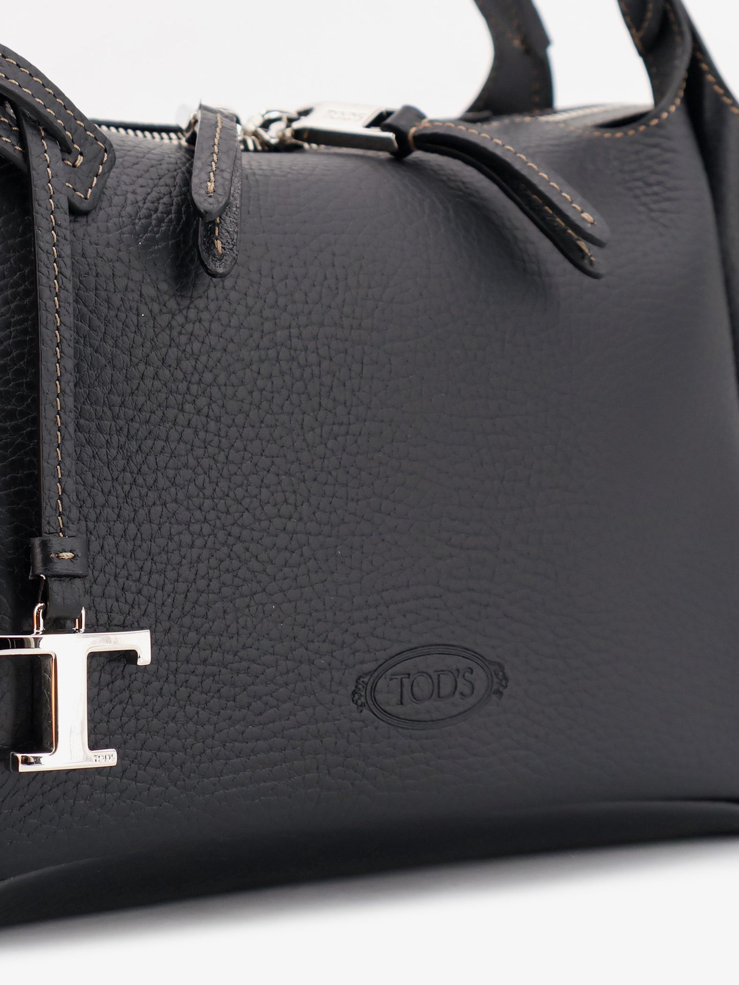 Apa leather crossbody bag