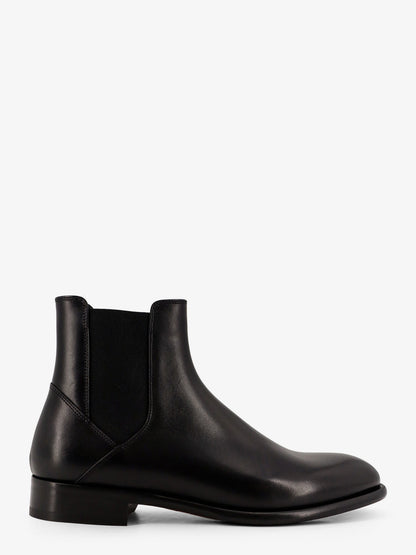 Leather ankle boots thumbnail