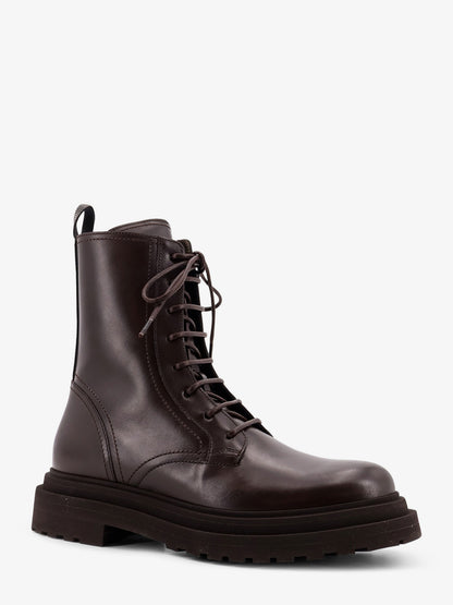 Leather ankle boots thumbnail