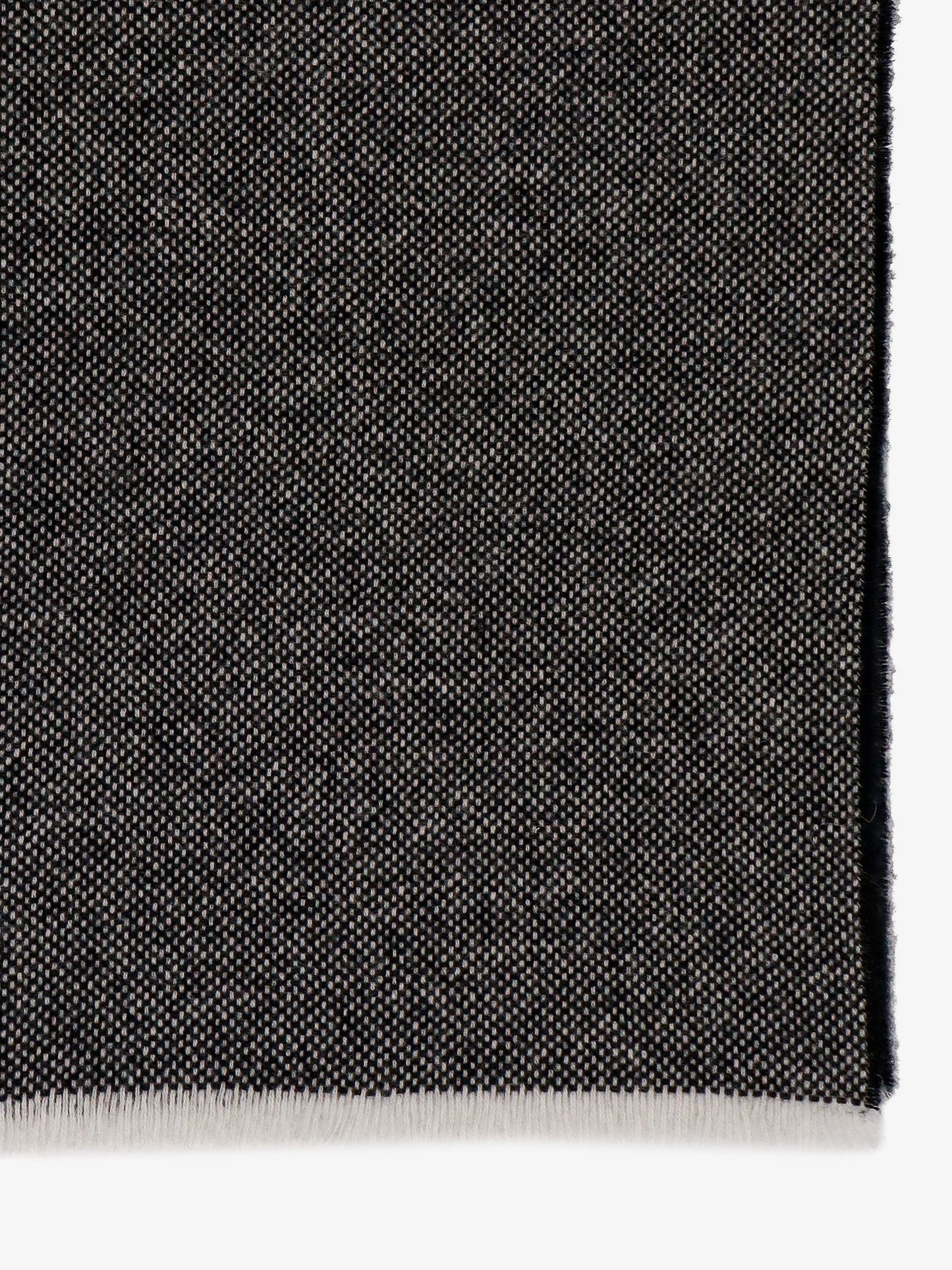 Cashmere scarf