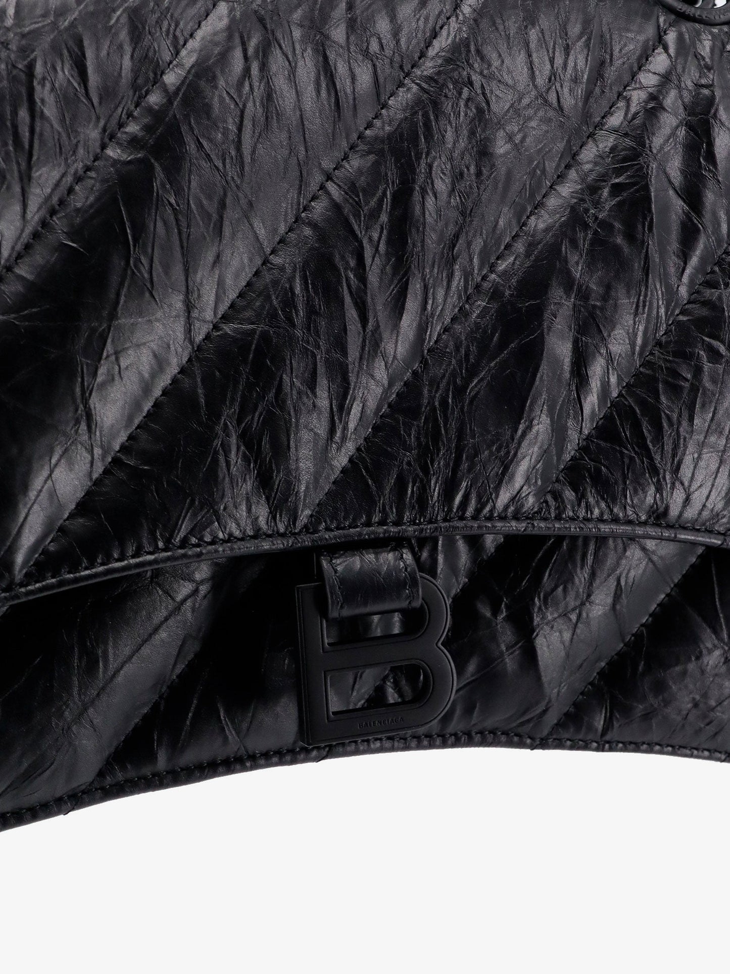 Matelassé leather shoulder bag with frontal monogram