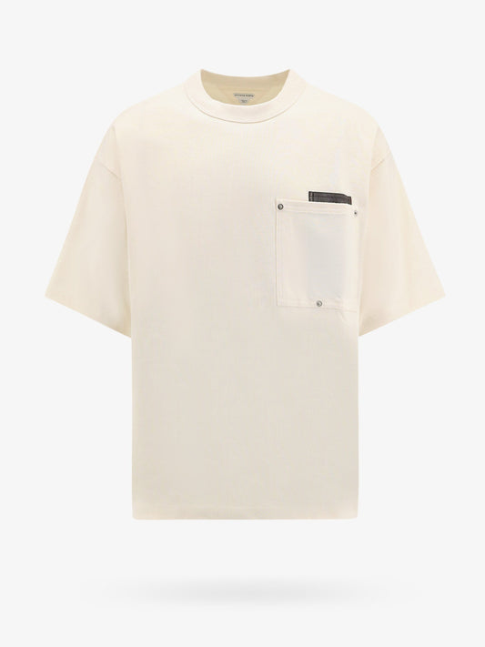 T-shirt in cotone con dettaglio in pelle