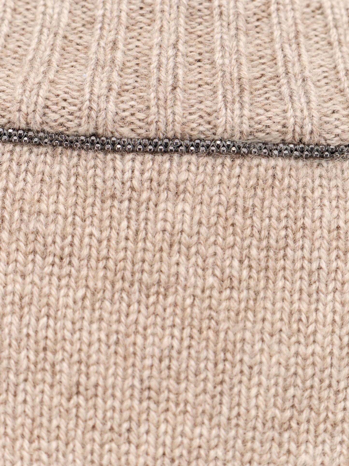 Classic fit cashmere sweater