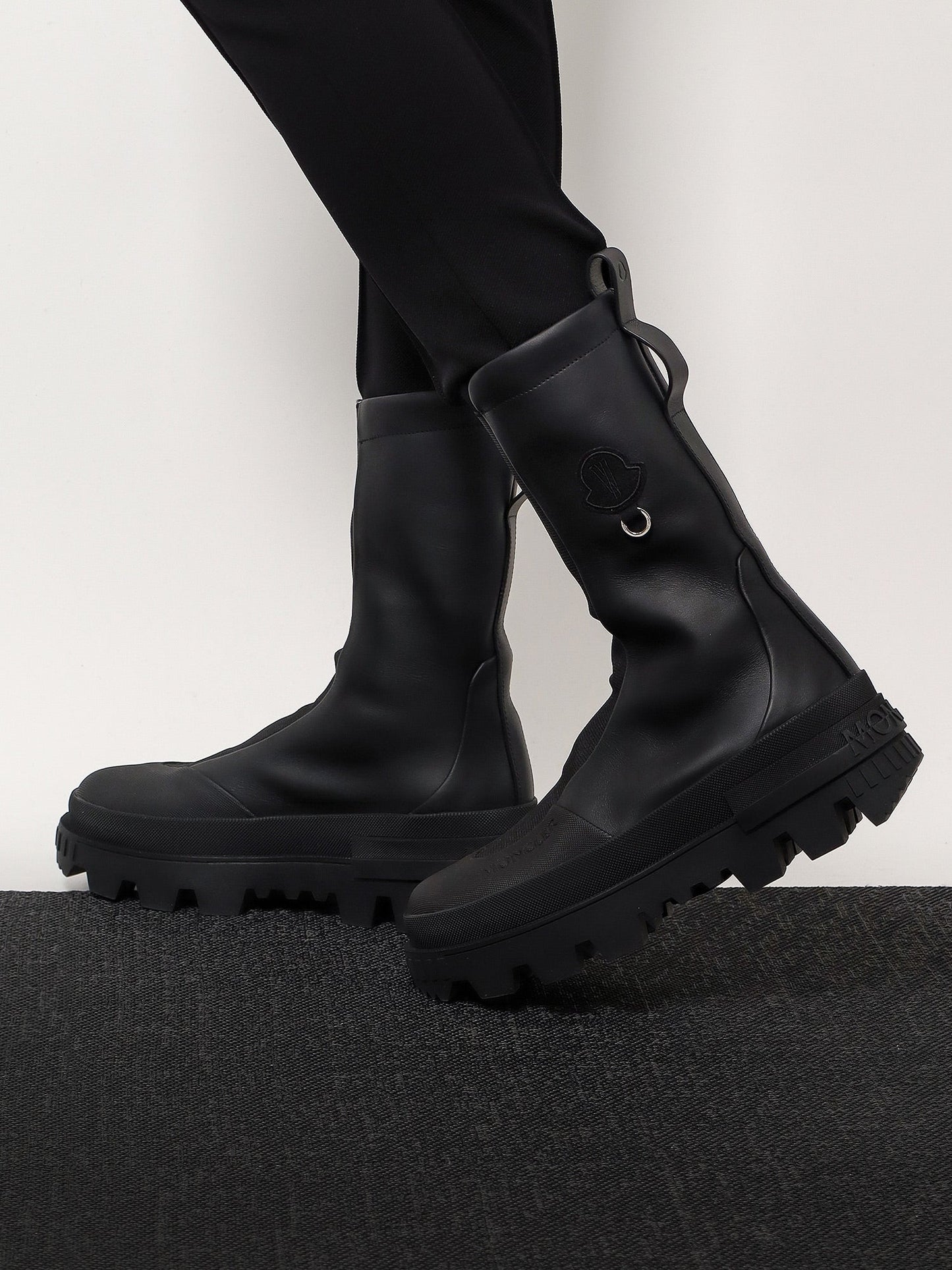 Salix 6 moncler willow smith letaher boots with stretch inserts