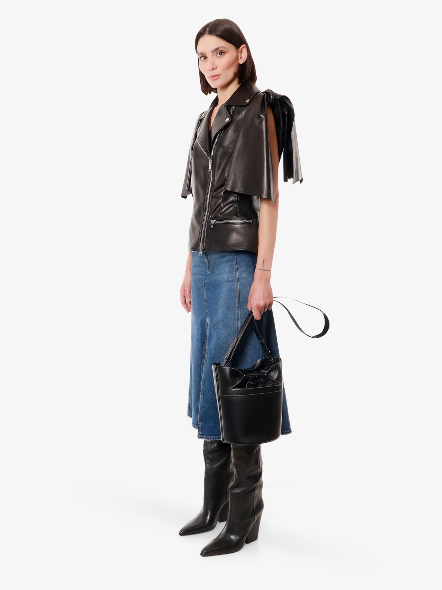 Sleeveless leather jacket with knotted drapery