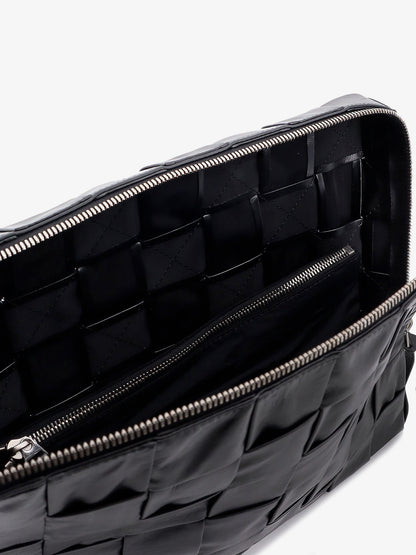 Clutch in pelle con motivo intrecciato thumbnail