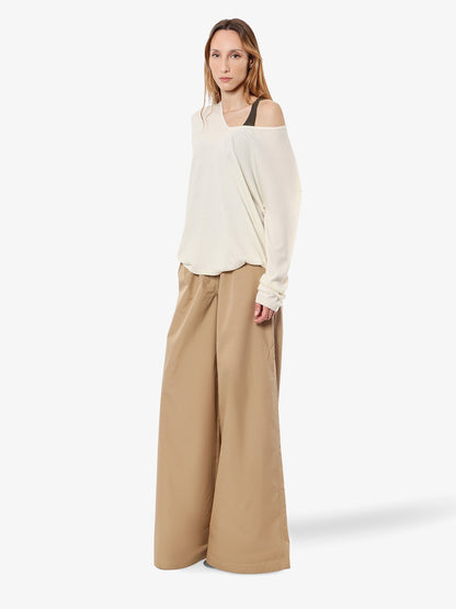 Cashmere sweater thumbnail