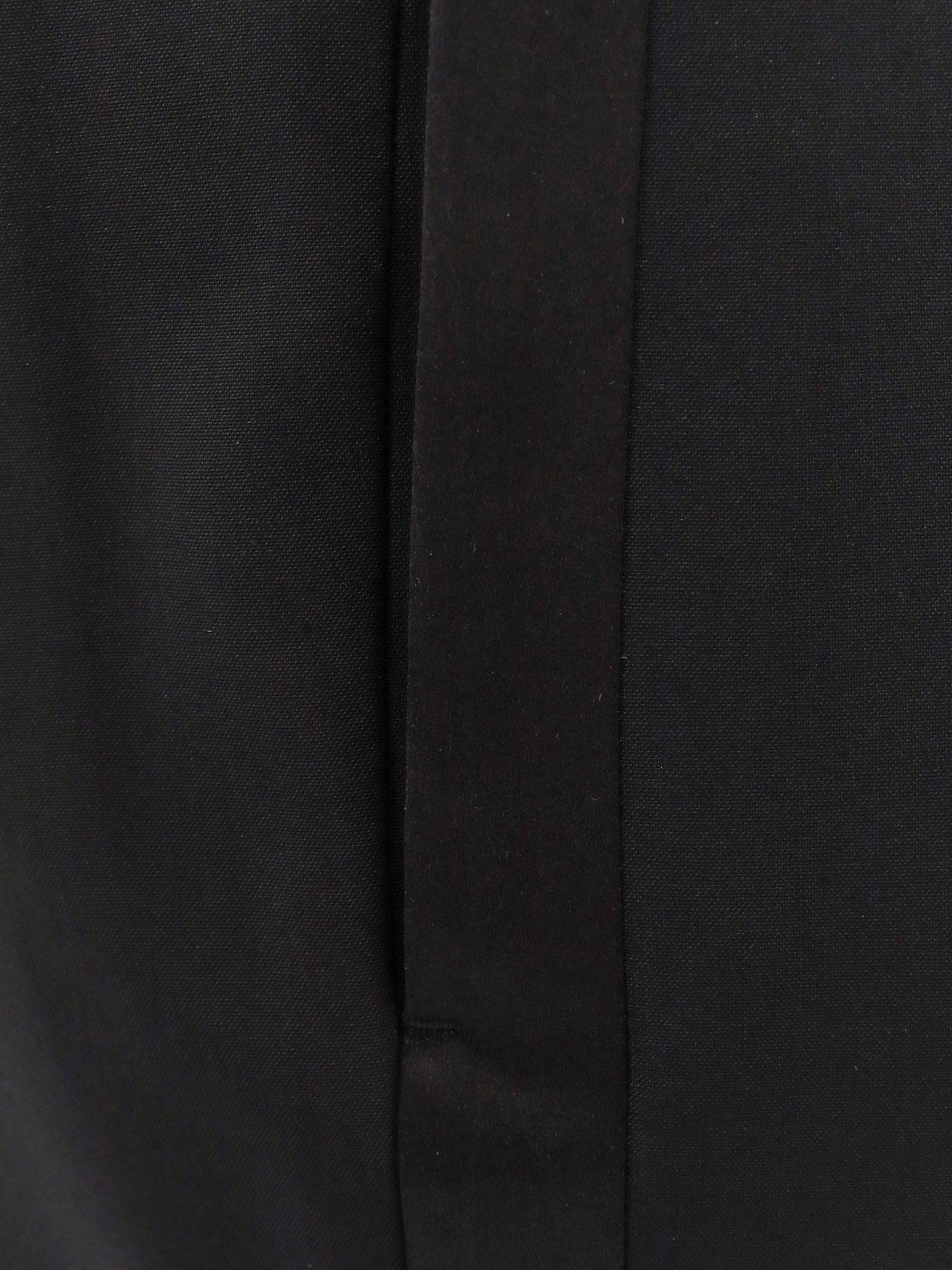 Pantalone in lana vergine con profili in satin
