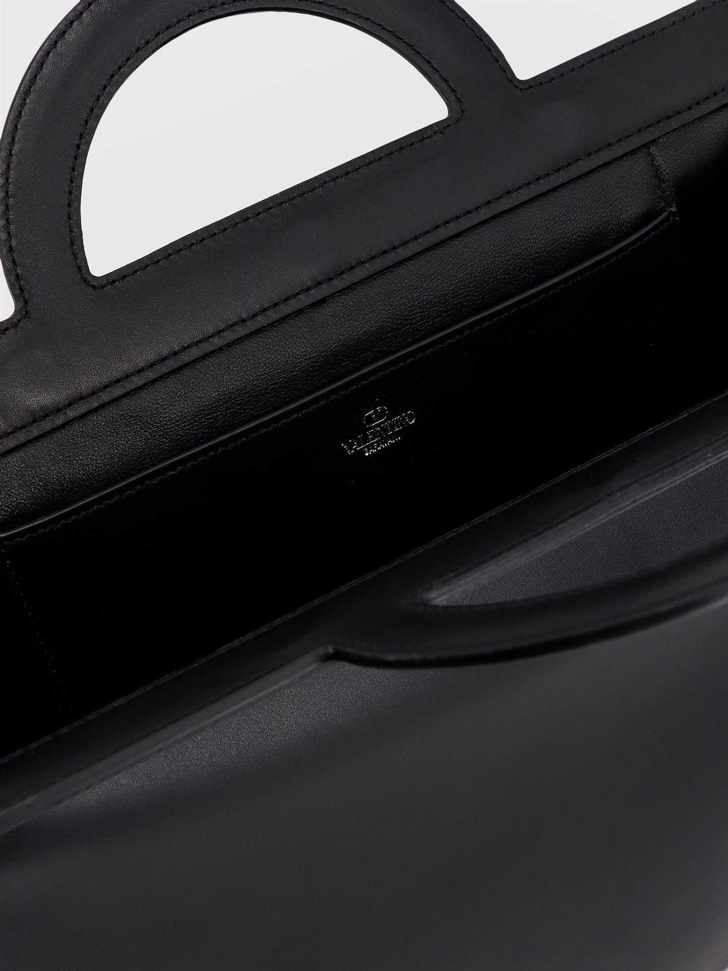 Leather handbag with frontal logo print