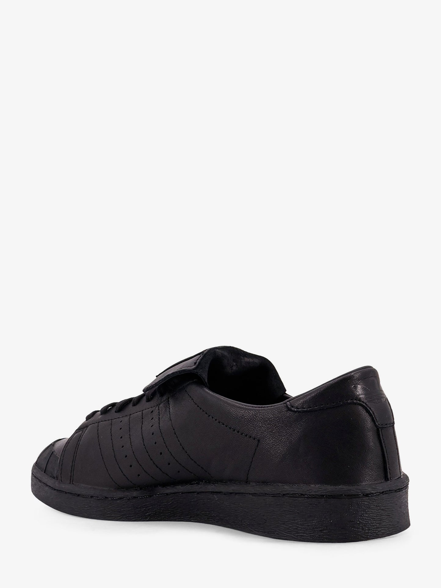 Leather sneakers