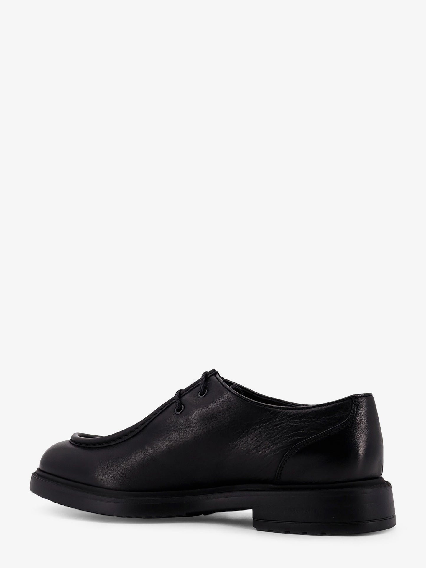 Leather lace-up shoe