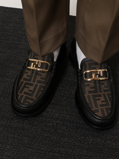Mocassino Fendi O' Lock in pelle con inserto FF thumbnail