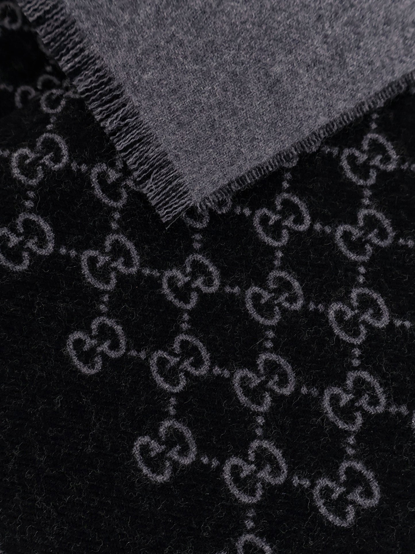 Reversible jacquard wool scarf
