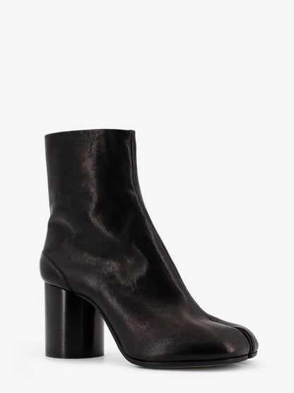 Tabi leather ankle boots thumbnail