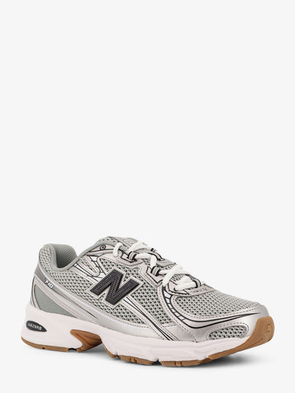 Sneakers 740 in mesh con inserti in pelle thumbnail