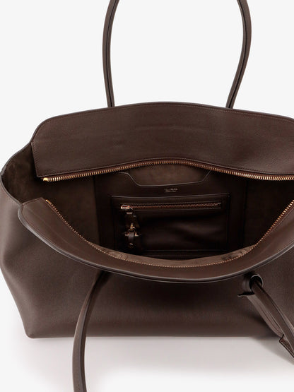 Leather shoulder bag with logo thumbnail