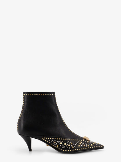 Leather ankle boots thumbnail