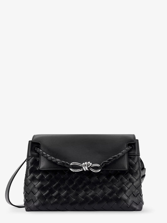 Andiamo messenger leather bag with Intrecciato motif