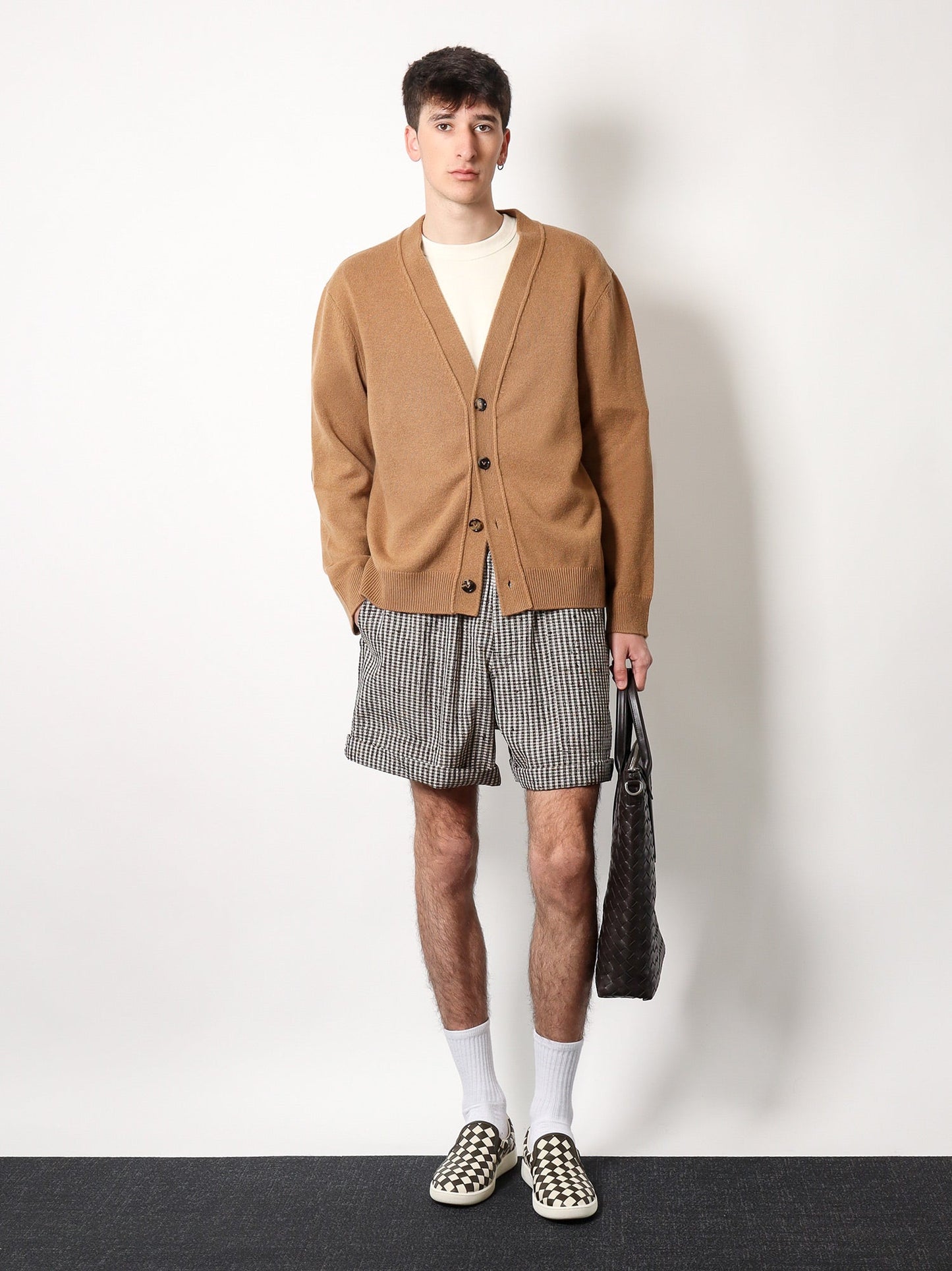 Cashmere cardigan with intrecciato iconic motif leather details