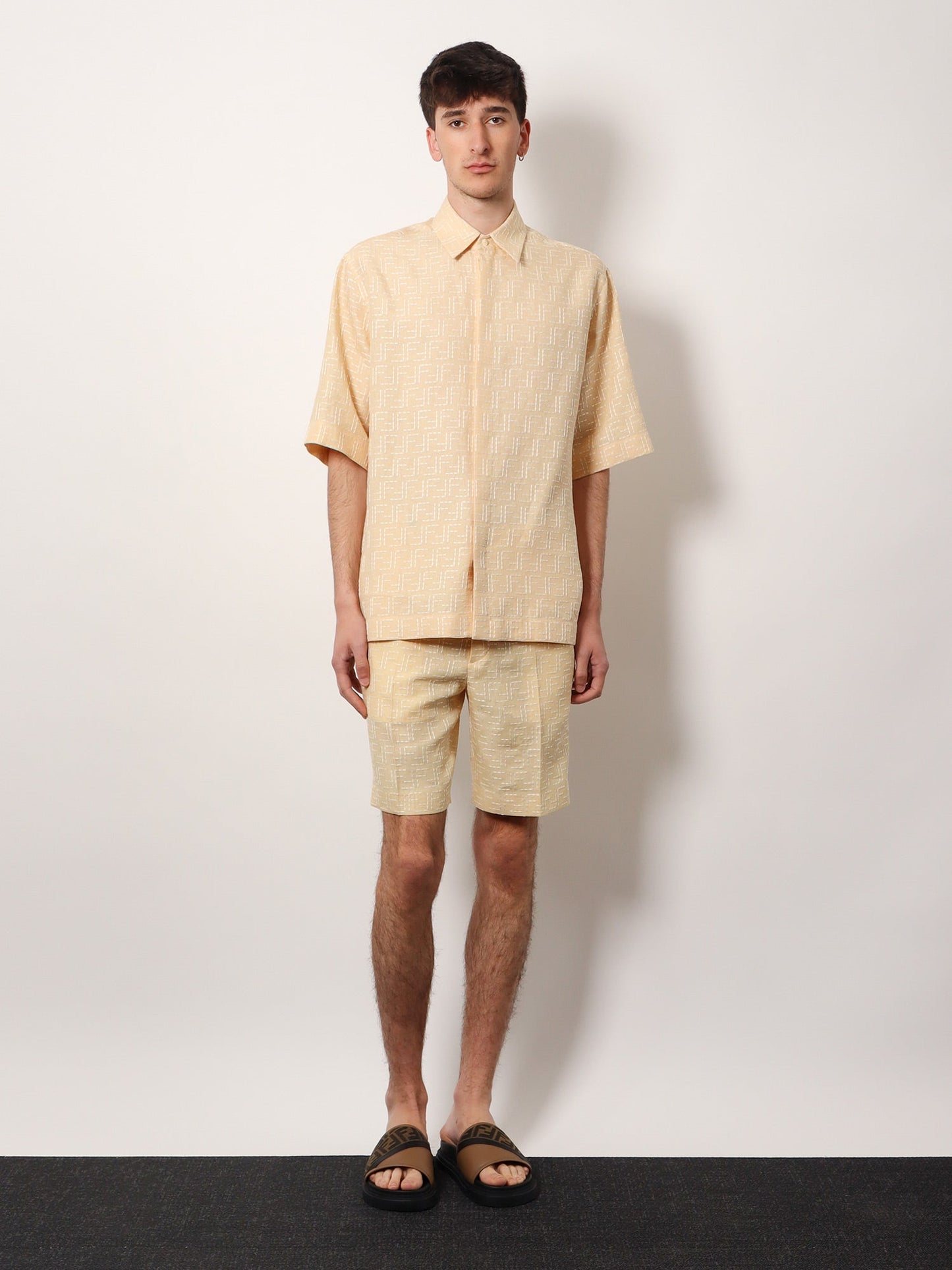 Bermuda jacquard in lino e cotone con motivo FF all-over