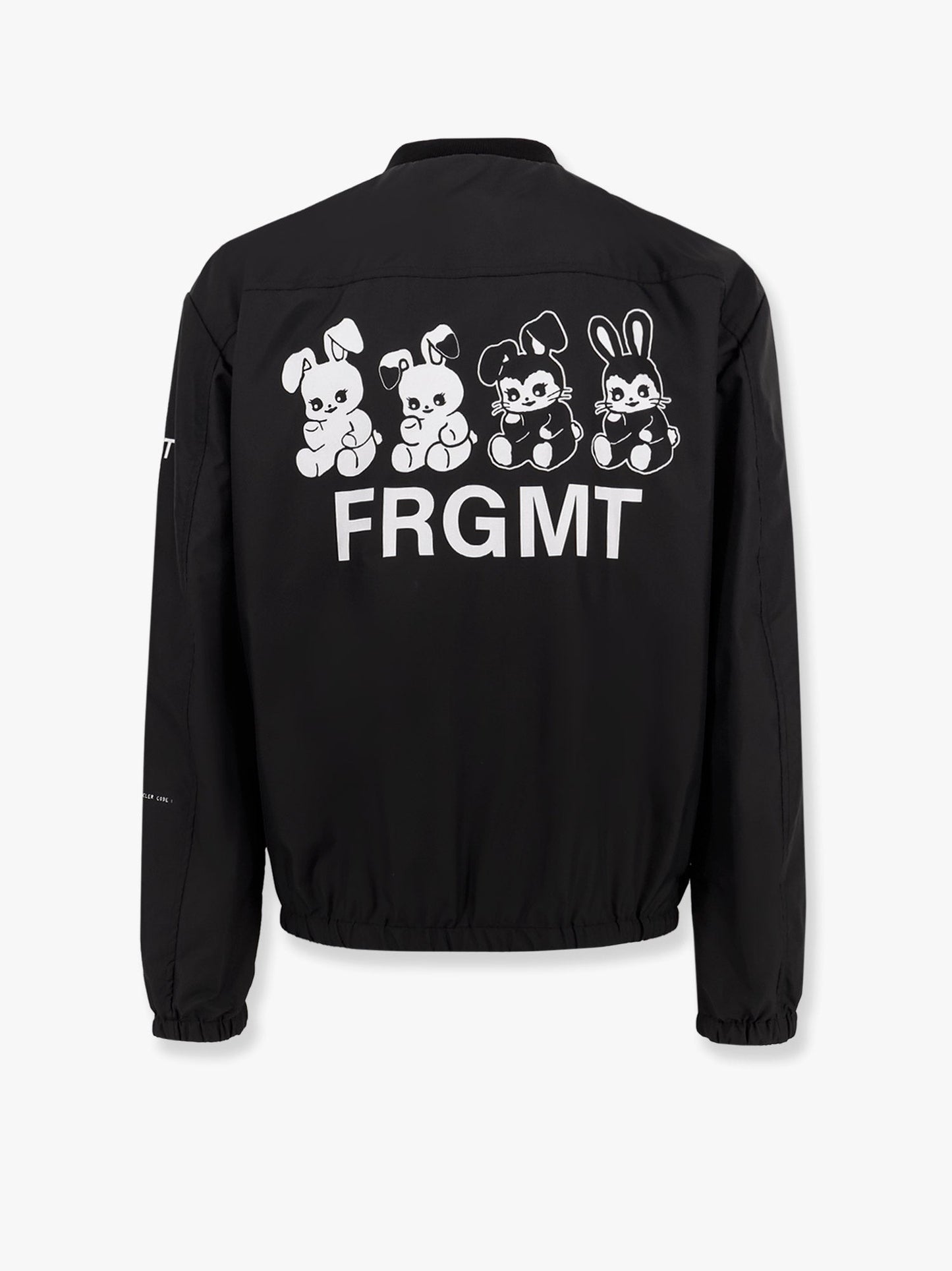Ostria 7 moncler frgmt hiroshi fujiwara jacket with maxi print