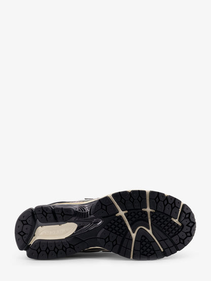 1906U low-top mesh sneakers thumbnail