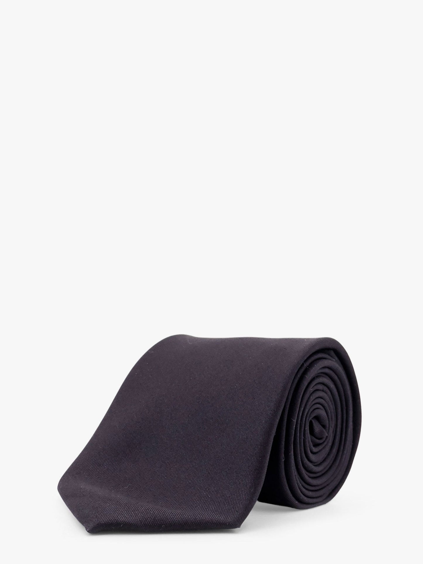Silk tie