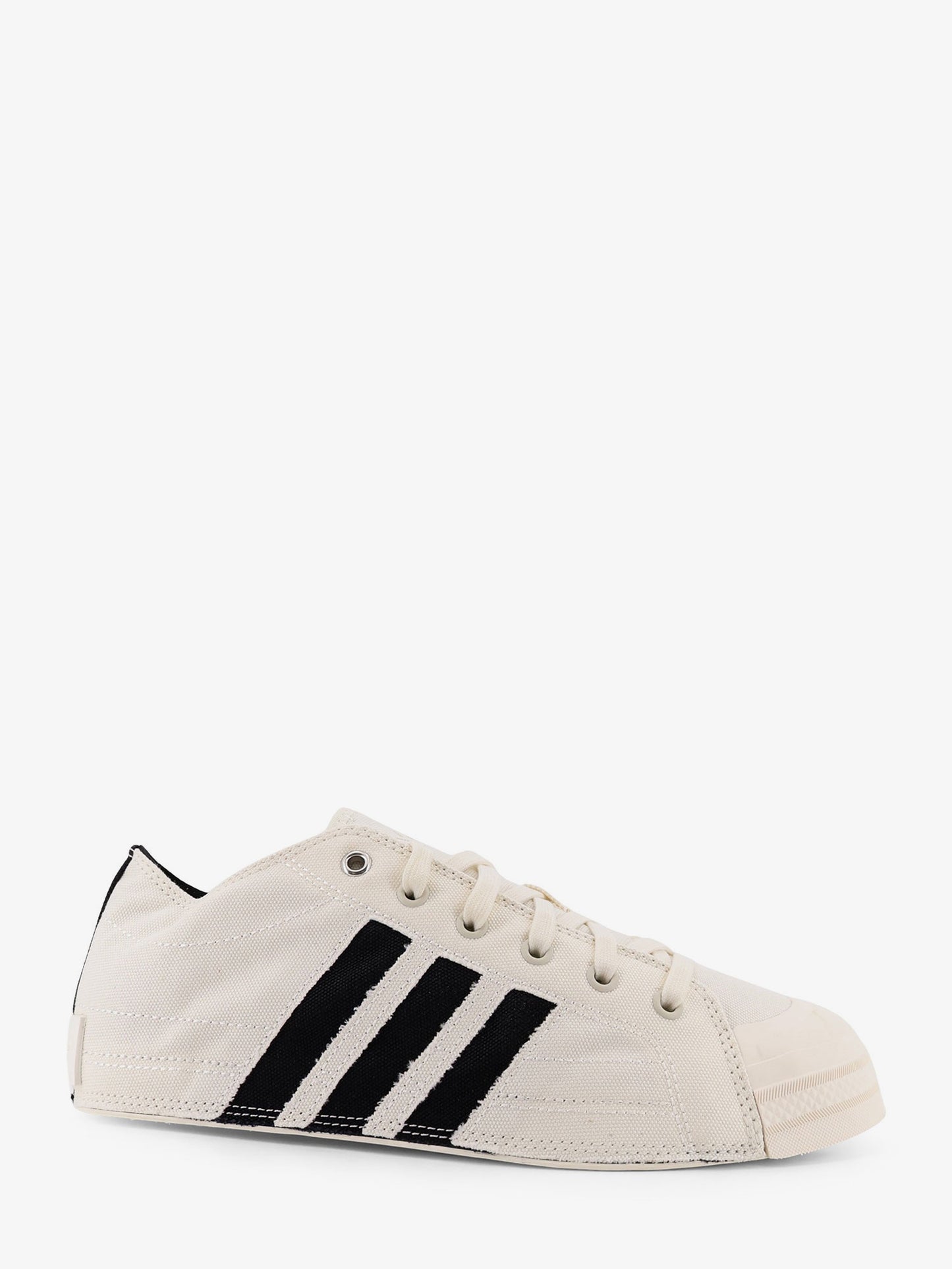Canvas sneakers with logo on the side