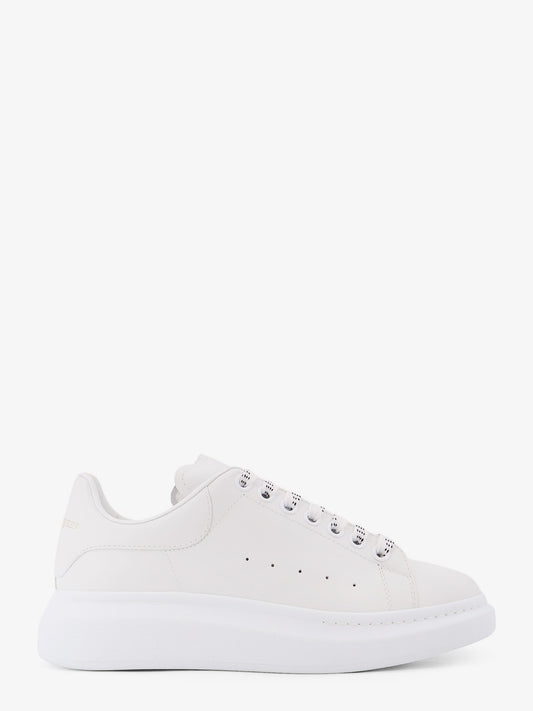 Low-top leather sneakers