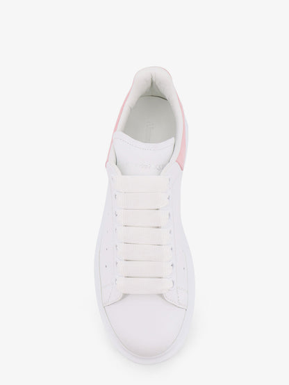 Oversize leather sneakers thumbnail