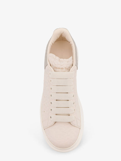 Oversize leather sneakers thumbnail