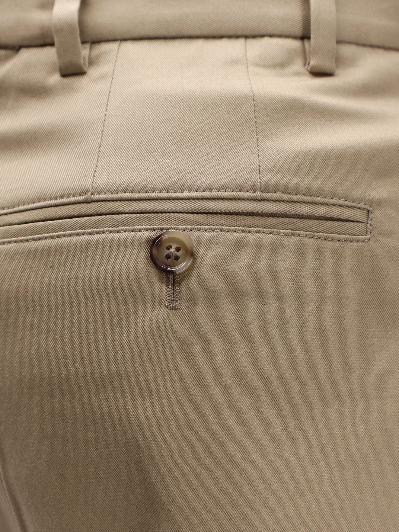 Virgin wool shorts